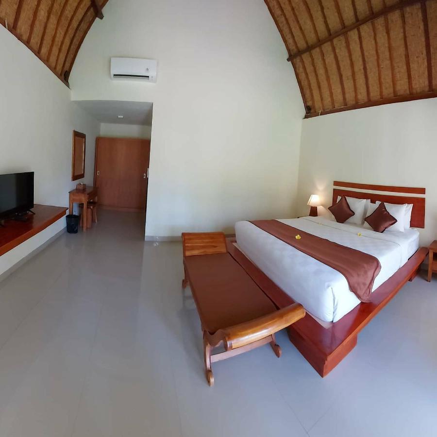 The Tinsi Hotel Toyapakeh Екстериор снимка